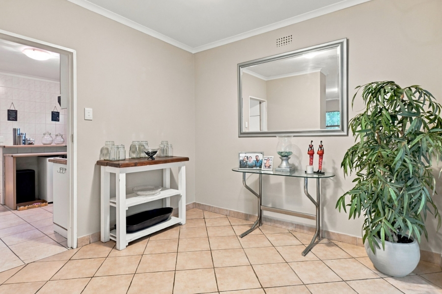 3 Bedroom Property for Sale in Plumstead Western Cape